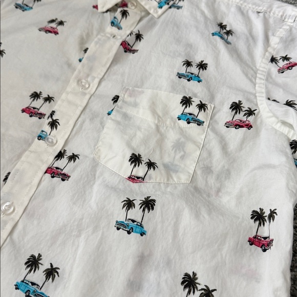 Shirt size medium - Picture 3 of 4